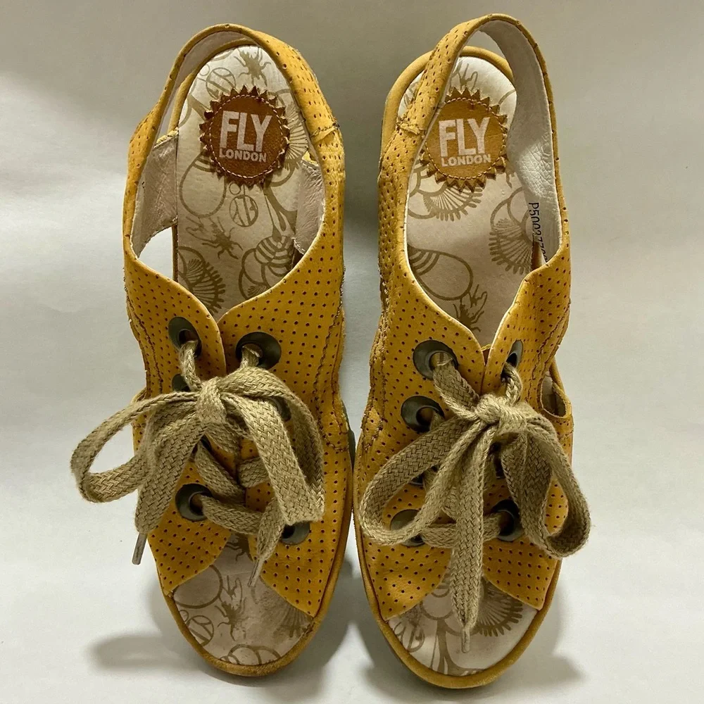 FLY London Chunky Fall Casual Wedge Lace Up Autumn Yellow Slingback Style SZ 9